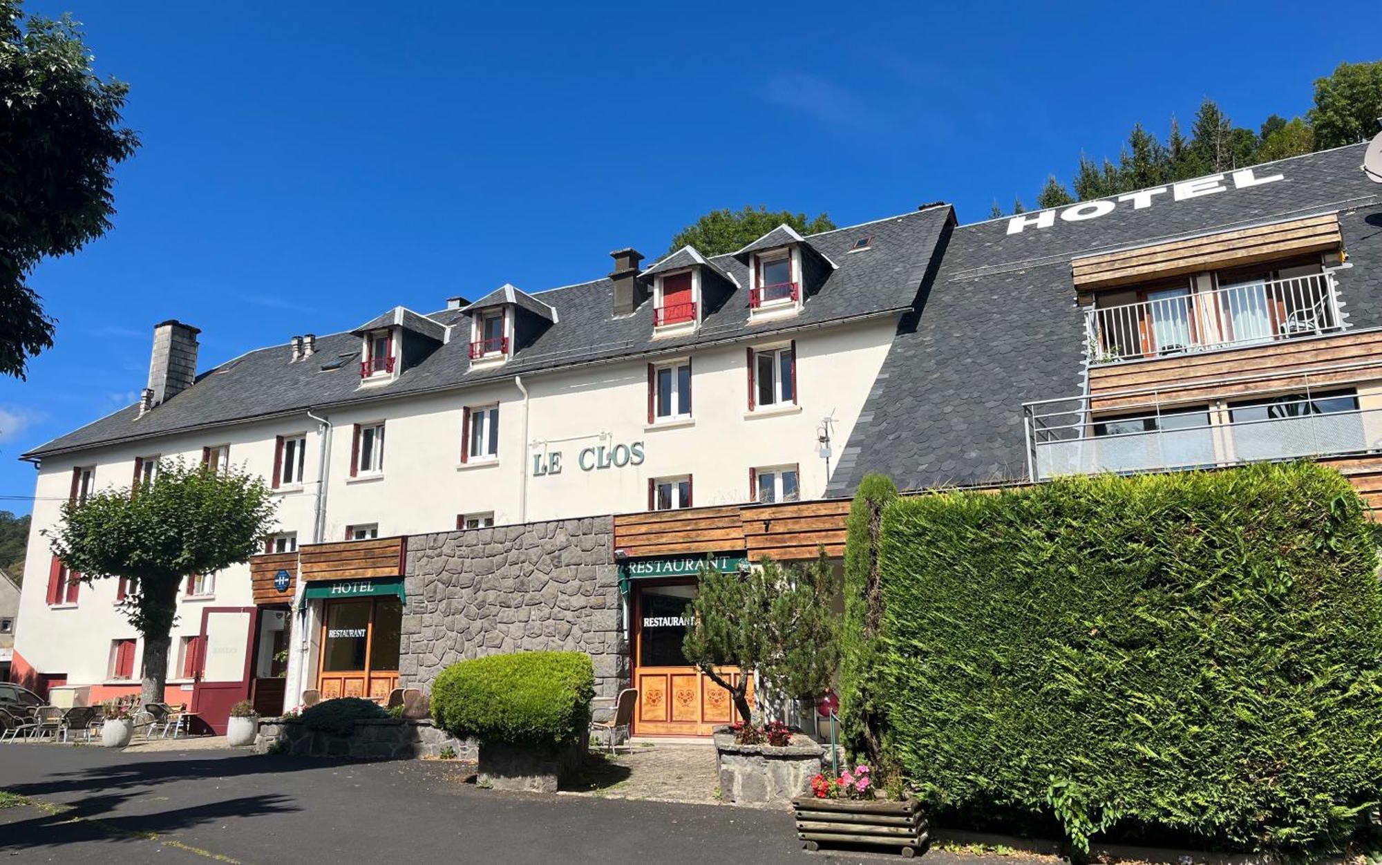 Hotel Restaurant Le Clos Бес-э-Сент-Анастез Экстерьер фото